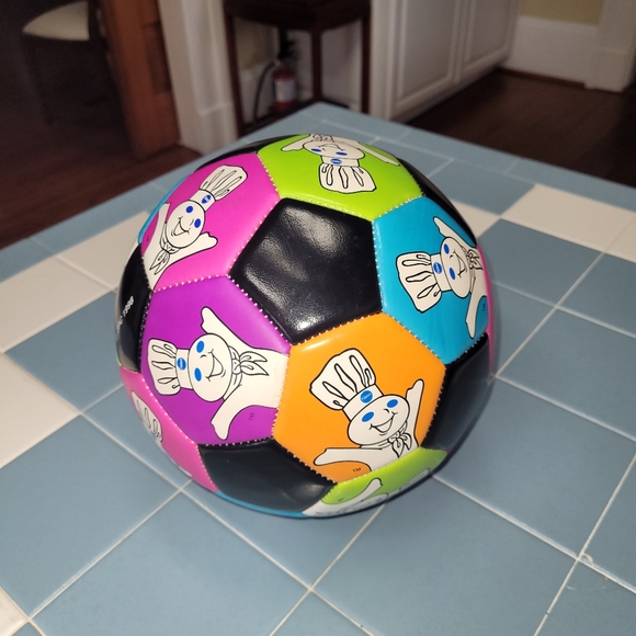 Pillsbury Doughboy soccer ⚽️ ball - Picture 4 of 8